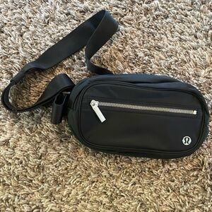 Lululemon Wonderlust Belt Bag